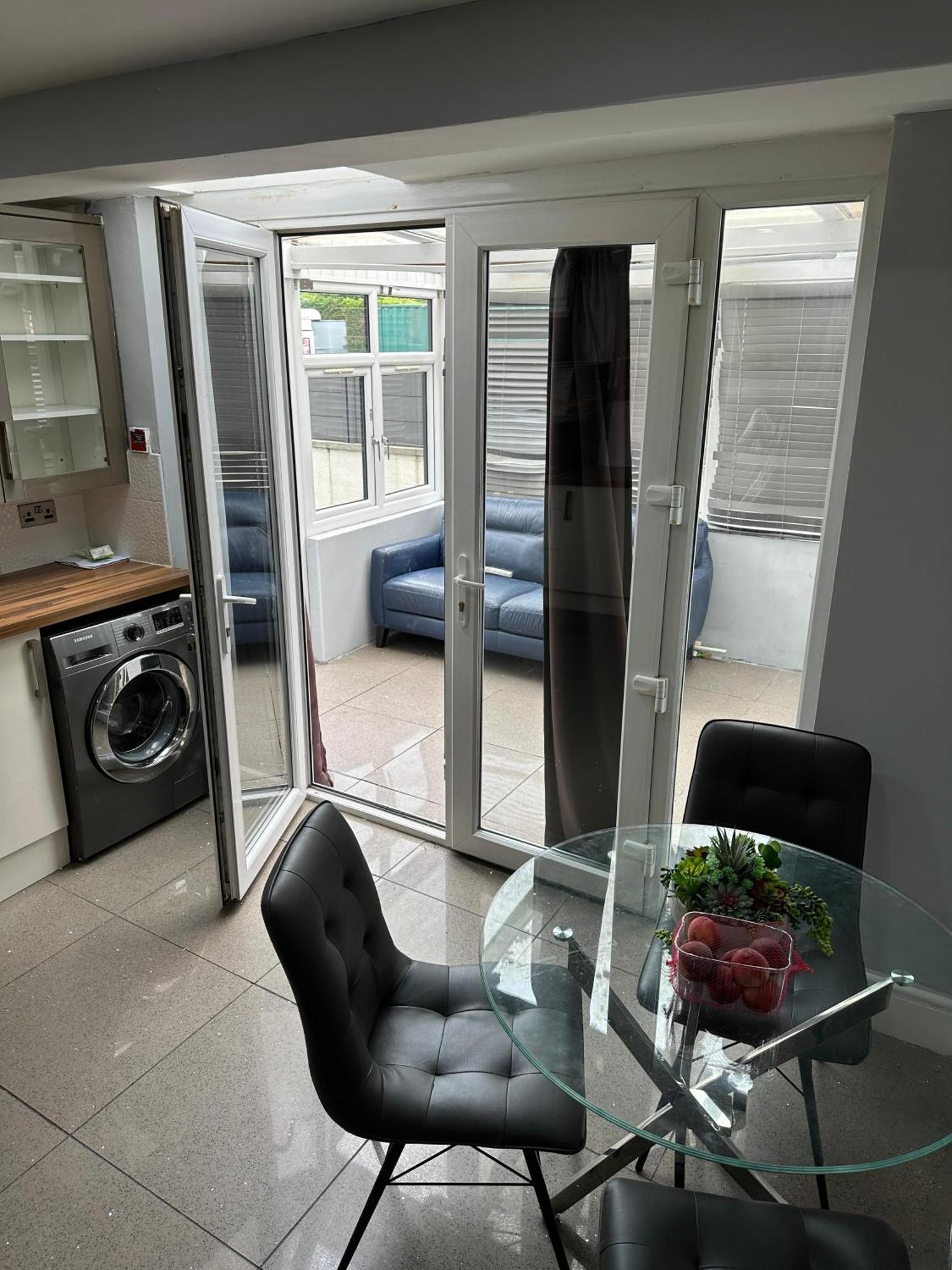 Room In Manchester Exterior photo